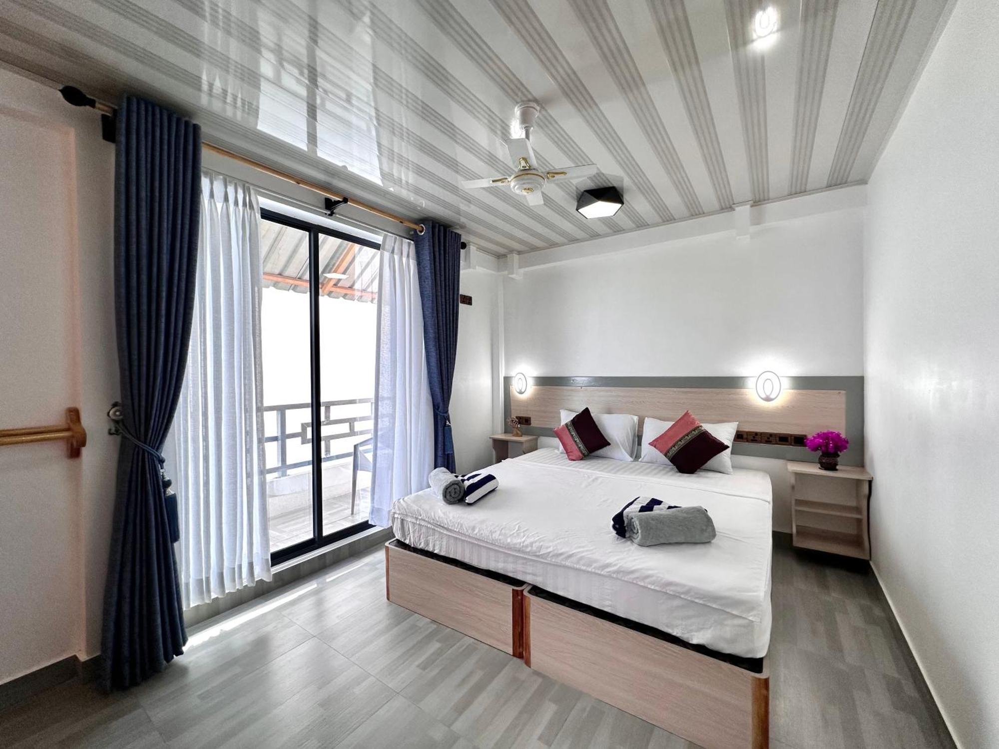 Galaxy Sunrise Sea View Hotell Fulidu Exteriör bild